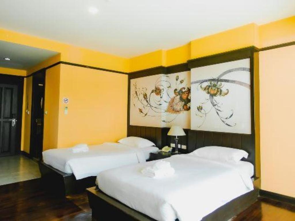 Sarita Cha Let And Spa Pantai Jomtien Luaran gambar