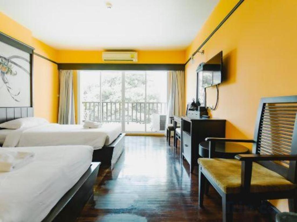 Sarita Cha Let And Spa Pantai Jomtien Luaran gambar